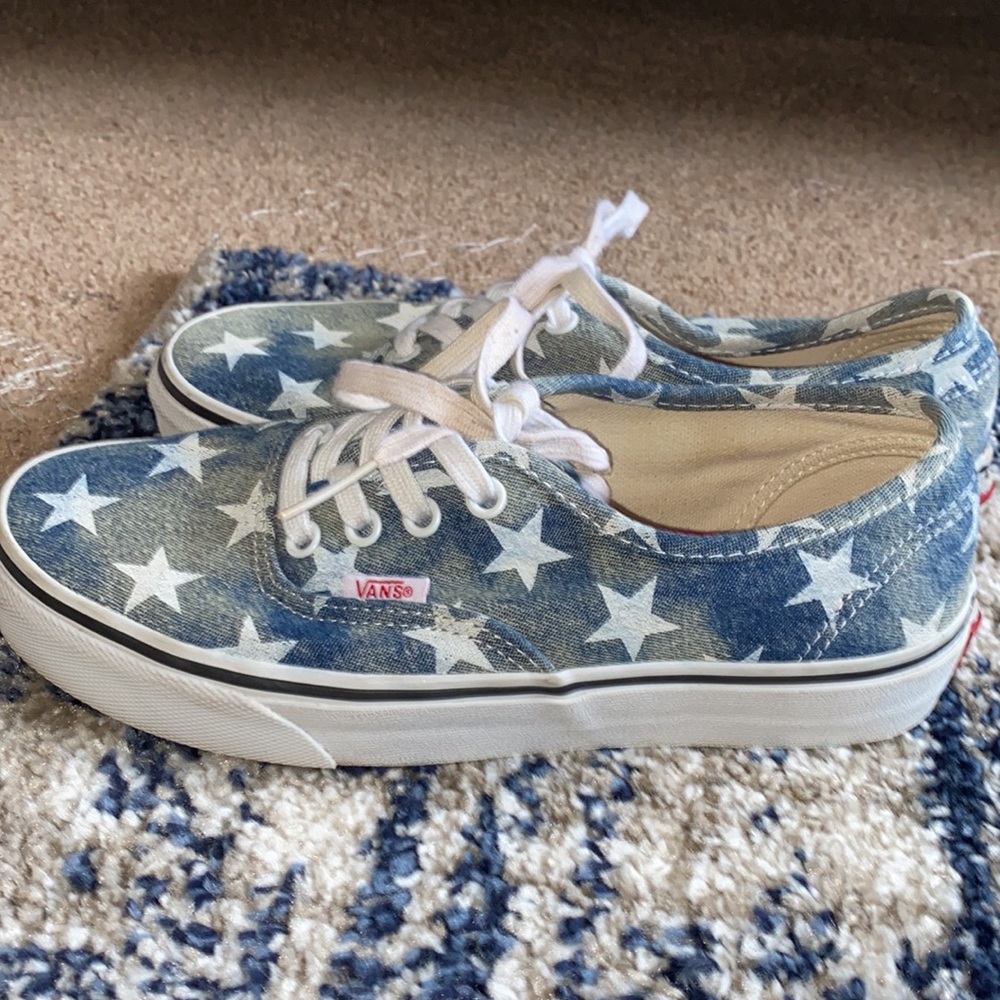Vans - Picture 4 of 4